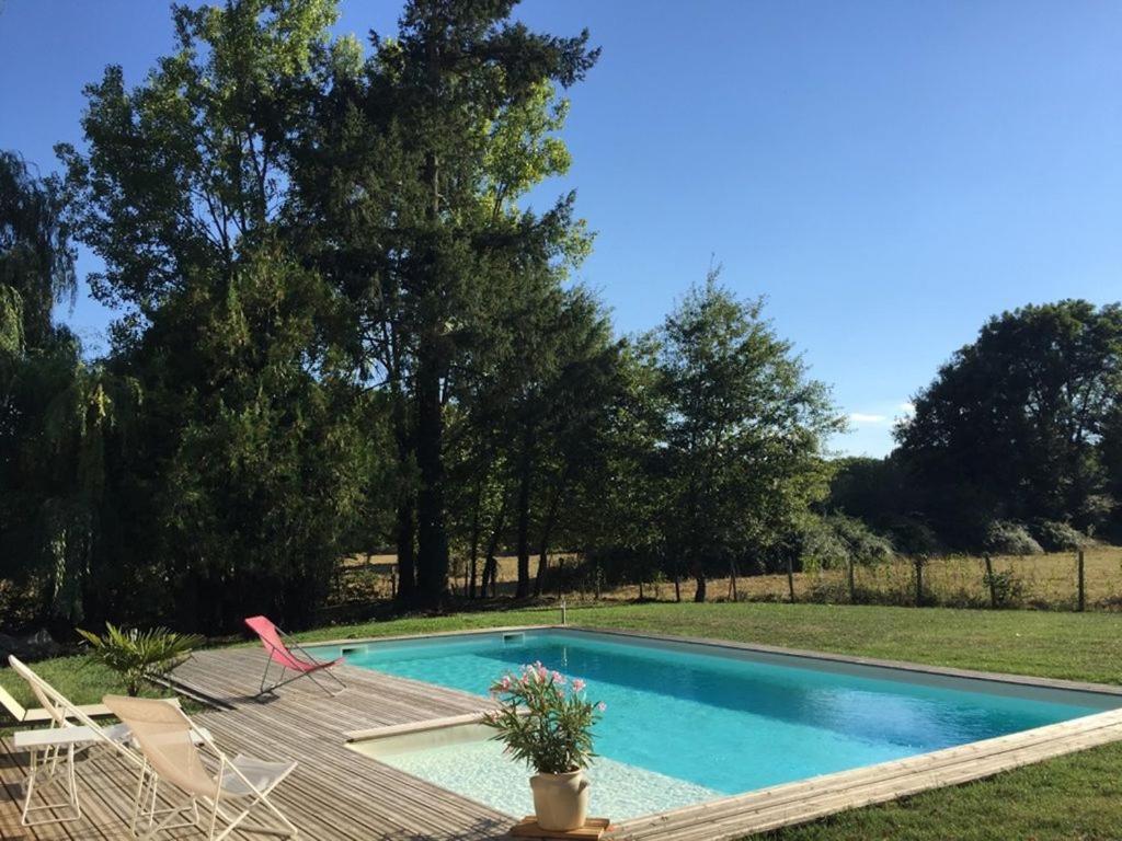 Bed and Breakfast Le Rozet Vendat Exterior foto